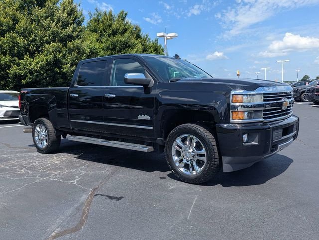 Used 2015 Chevrolet Silverado 2500 High Country w/ Duramax Plus Package AWD/4WD video 2
