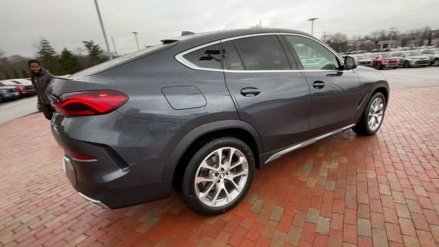 Used 2022 BMW X6 xDrive40i w/ Executive Package image 9