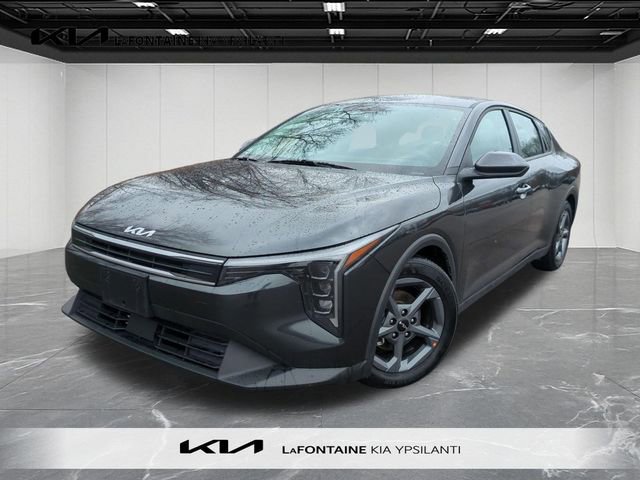 Used 2025 Kia K4 FWD image 1