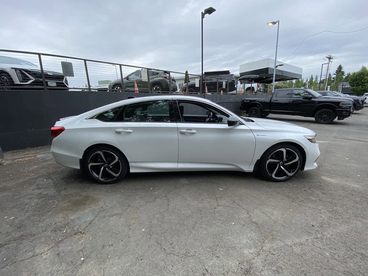 Used 2022 Honda Accord Sport image 7