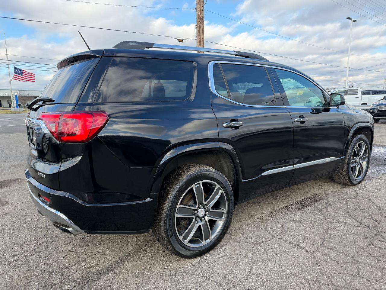 Used 2018 GMC Acadia Denali w/ Technology Package image 12