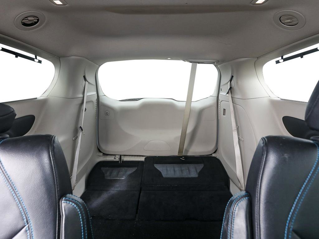 Used 2021 Chrysler Pacifica Touring-L image 23