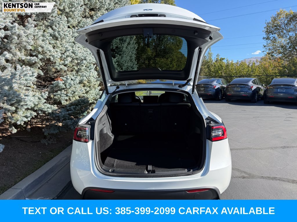 Used 2023 Tesla Model Y Long Range AWD/4WD image 31