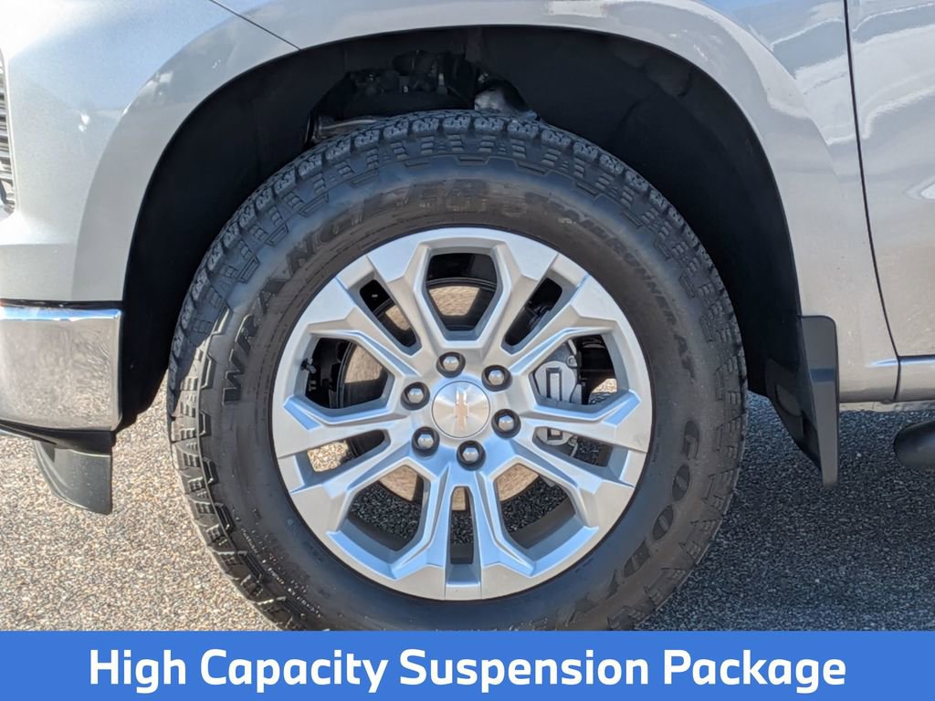 Used 2023 Chevrolet Silverado 1500 LTZ AWD/4WD image 12