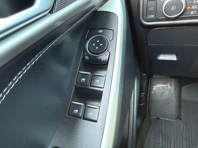 Used 2022 Ford Explorer XLT w/ Equipment Group 202A image 19