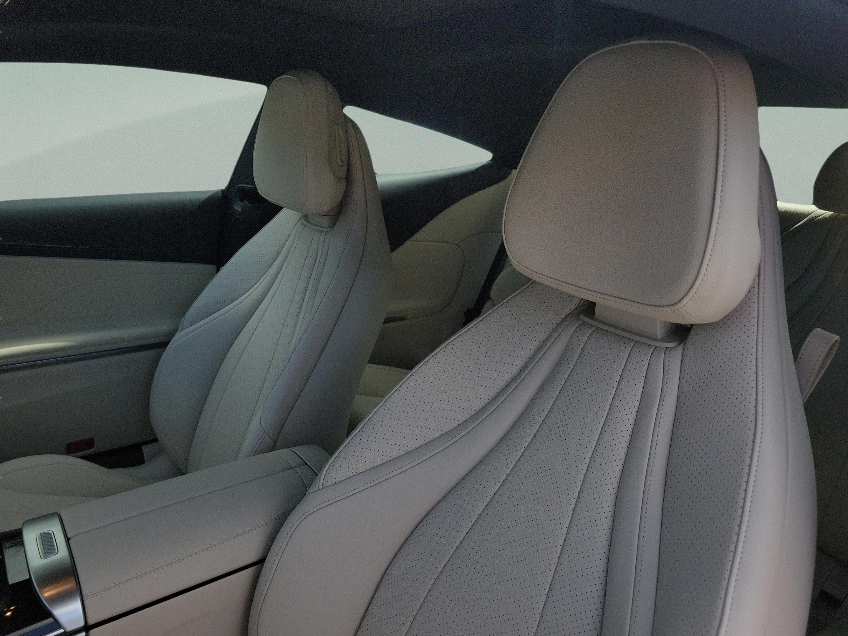New 2026 Mercedes-Benz CLE 300 4MATIC Coupe image 8