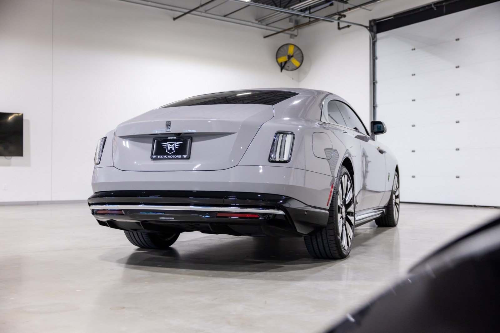 Used 2024 Rolls-Royce Spectre w/ Spectre Launch Package AWD/4WD image 4