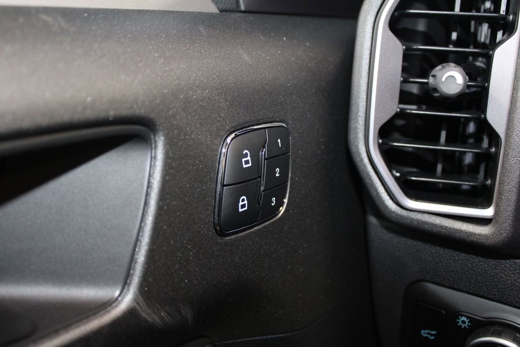 New 2025 Ford Bronco Sport Outer Banks w/ Outer Banks Tech Package+ image 41