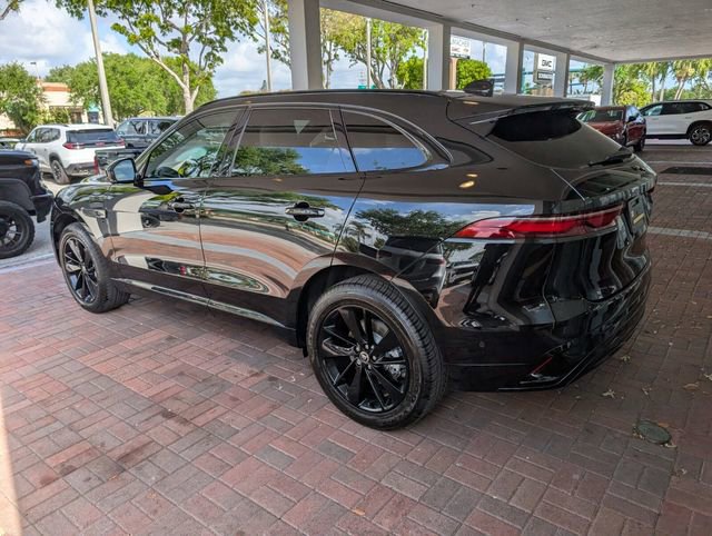 Used 2025 Jaguar F-PACE R-Dynamic S image 5