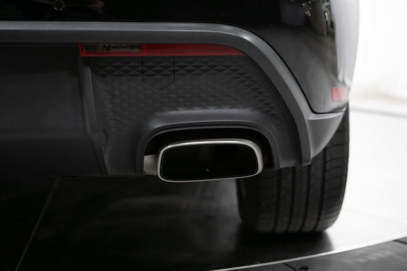 Certified 2024 Porsche Macan AWD/4WD image 20