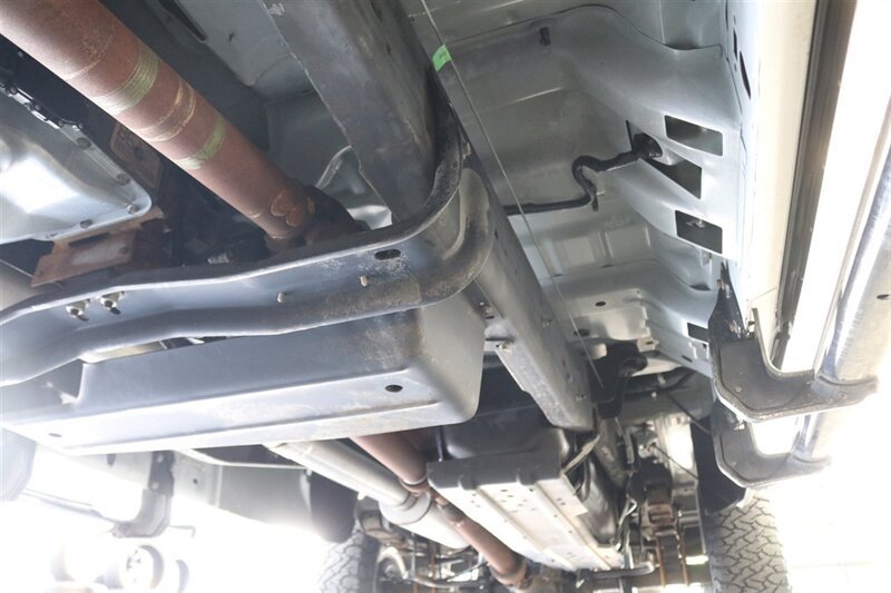 Used 2002 Ford F250 XLT AWD/4WD image 21