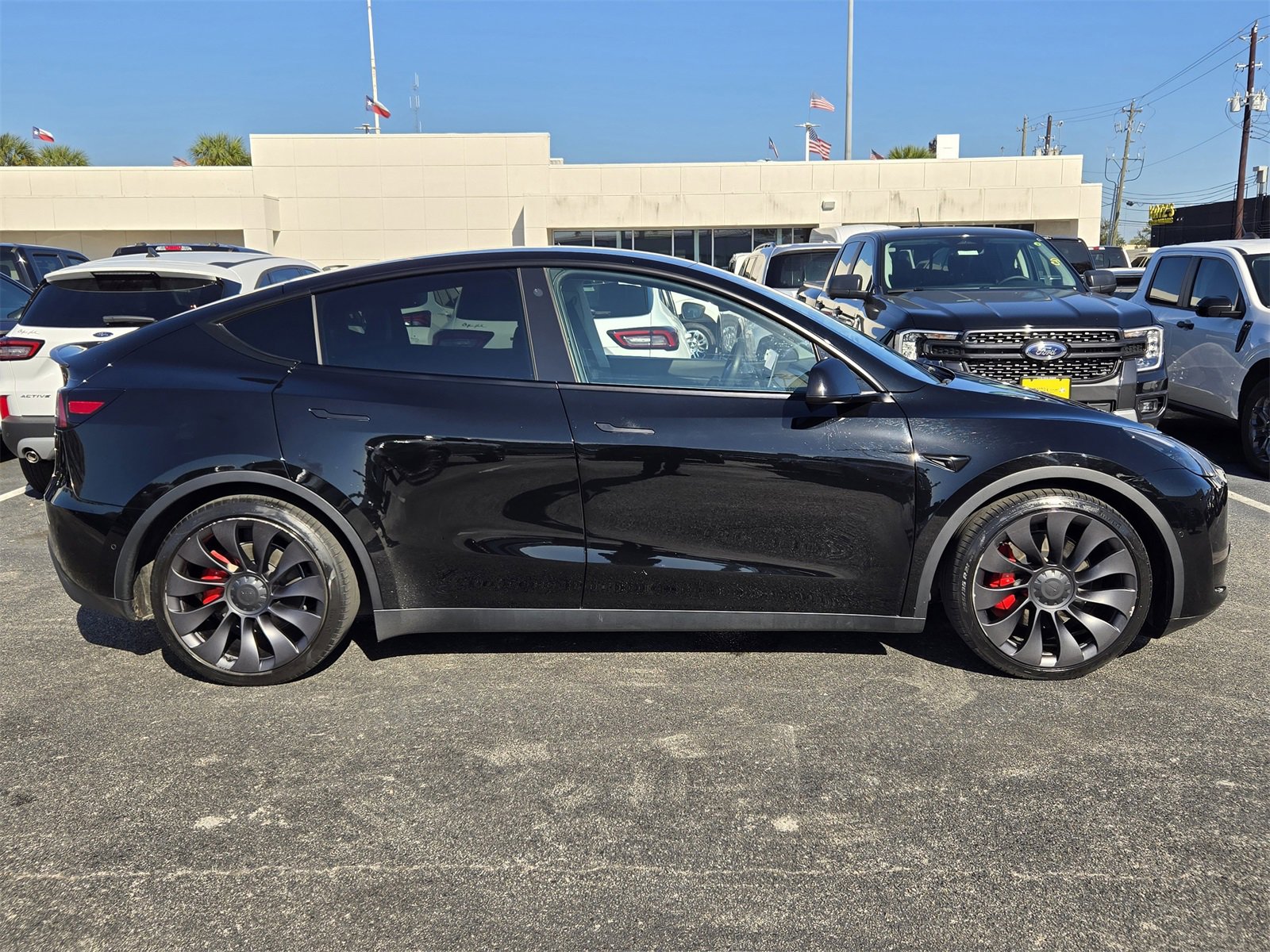Used 2022 Tesla Model Y Performance image 4