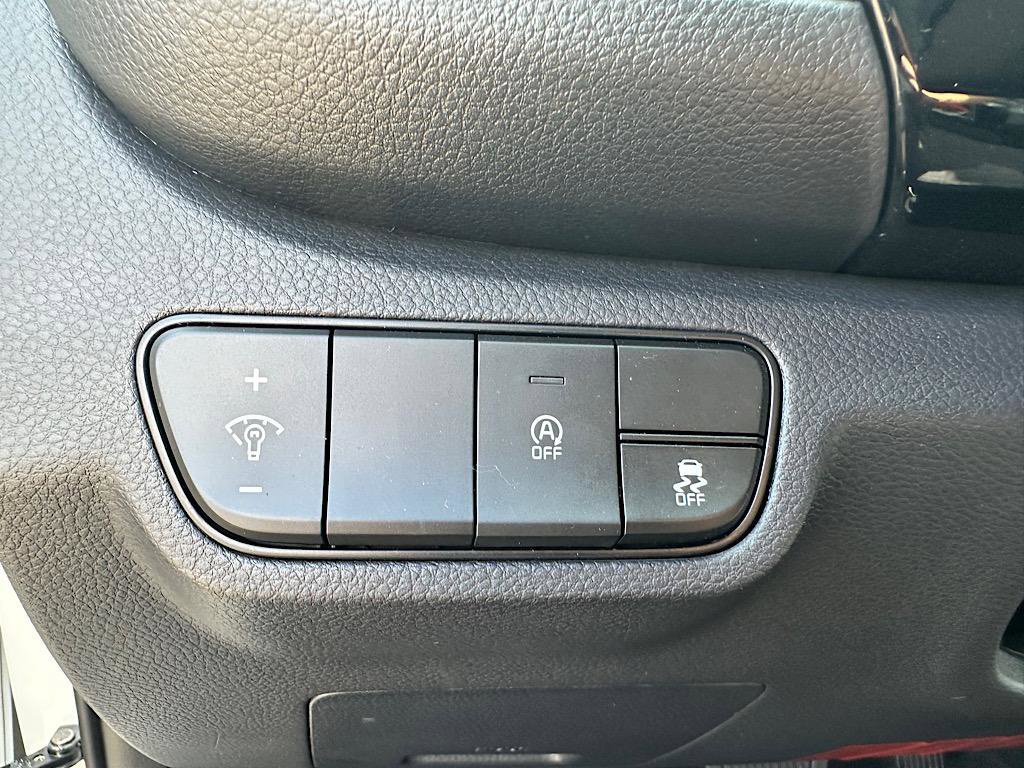 Used 2025 Kia Seltos S AWD/4WD image 20