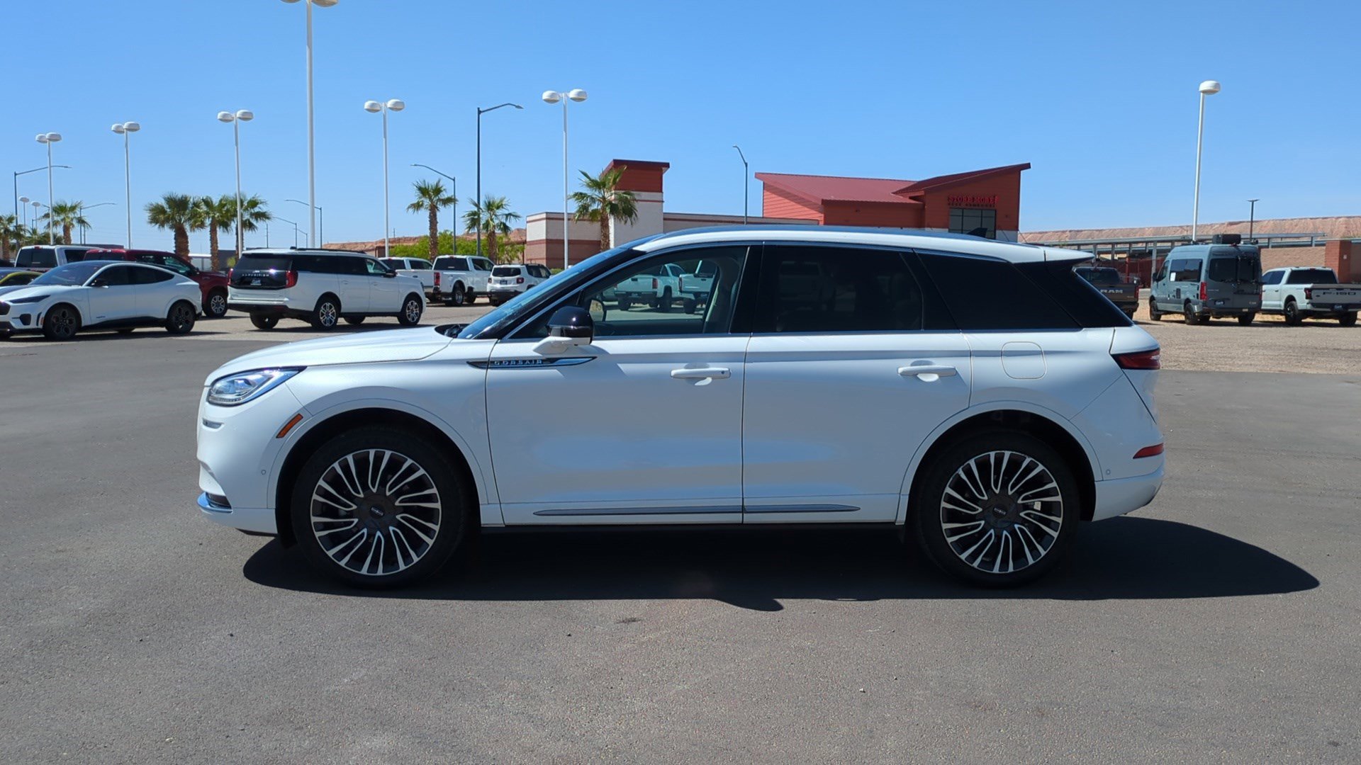 Used 2020 Lincoln Corsair Reserve w/ Equipment Group 201A image 6