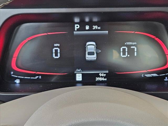 Used 2025 Hyundai Elantra Sport FWD image 9