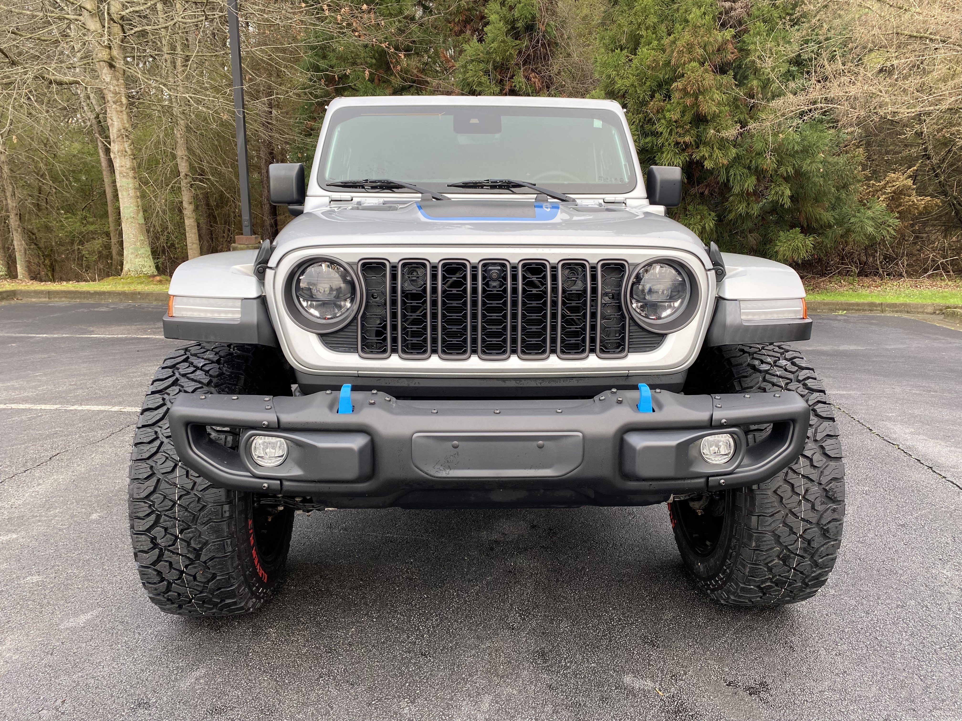 Used 2024 Jeep Wrangler Unlimited Rubicon 4xe image 3