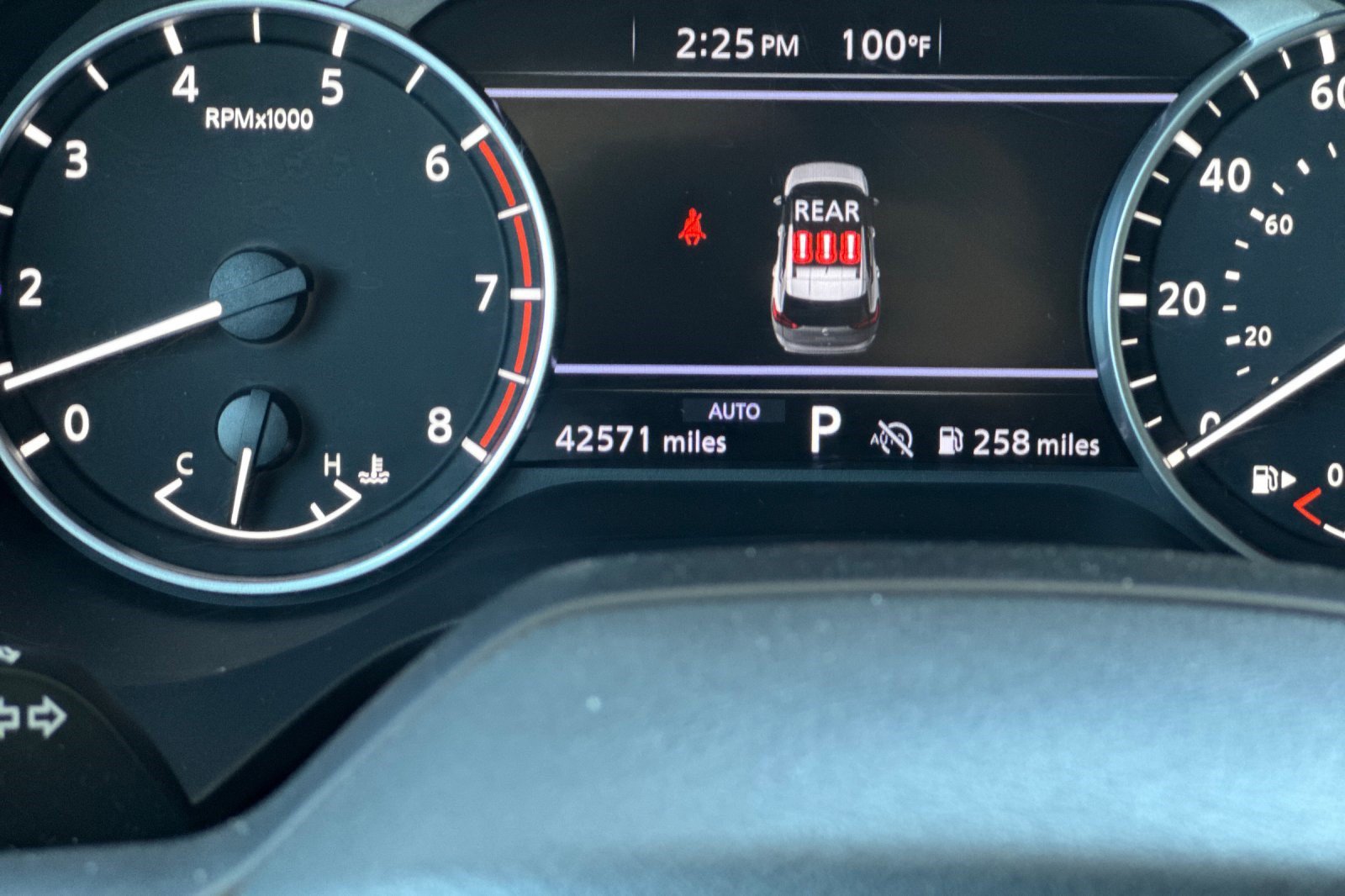 Used 2025 Nissan Rogue SV AWD/4WD image 23