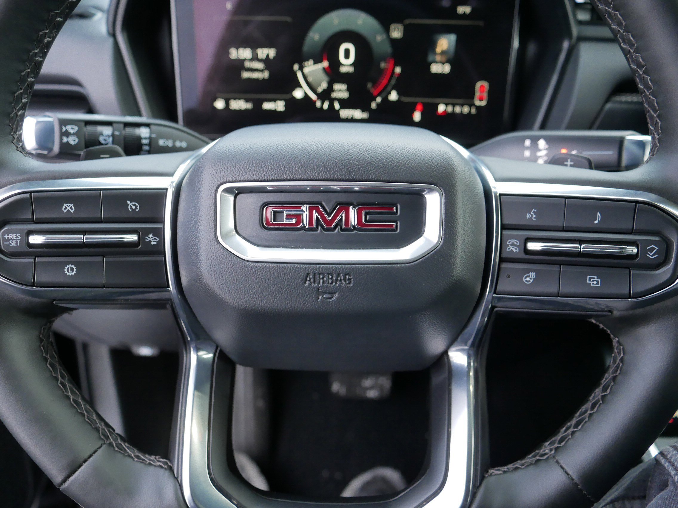 Used 2025 GMC Terrain Elevation image 25