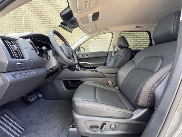 New 2026 Nissan Pathfinder SL w/ Cargo Package AWD/4WD image 32