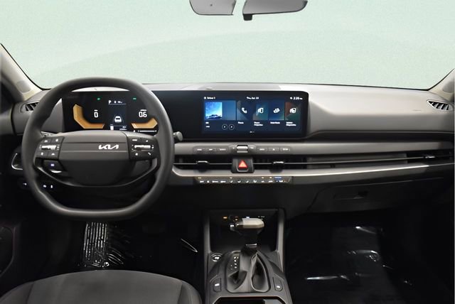 Used 2025 Kia K4 FWD image 5