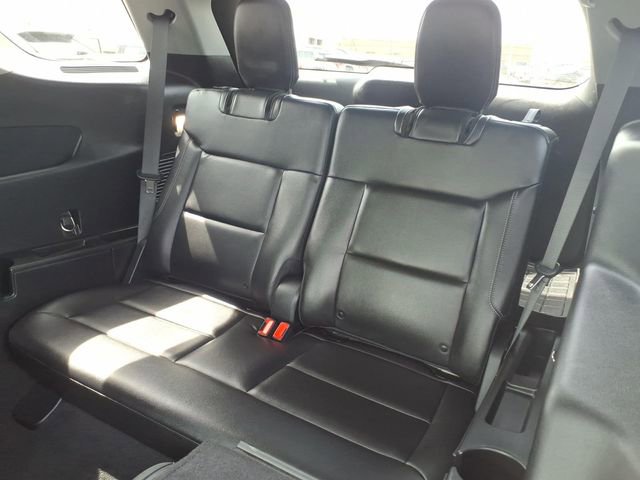 Used 2020 Ford Explorer XLT w/ Equipment Group 202A AWD/4WD image 13
