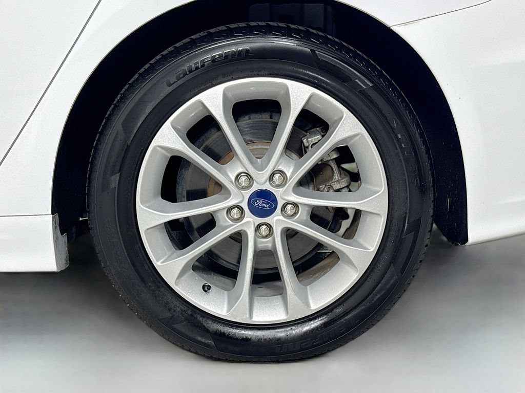 Used 2019 Ford Fusion SE FWD image 8
