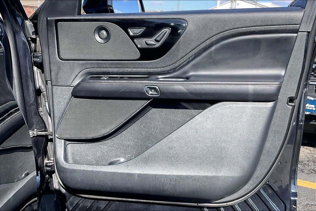 Used 2021 Lincoln Aviator Grand Touring AWD/4WD image 22