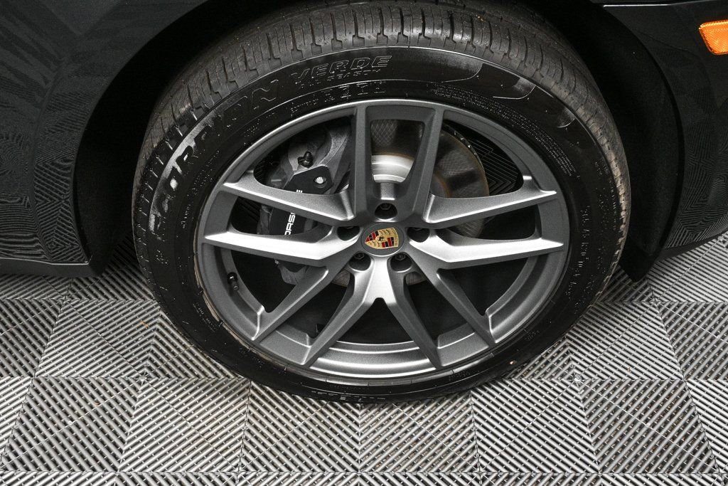 Certified 2026 Porsche Macan AWD/4WD image 39