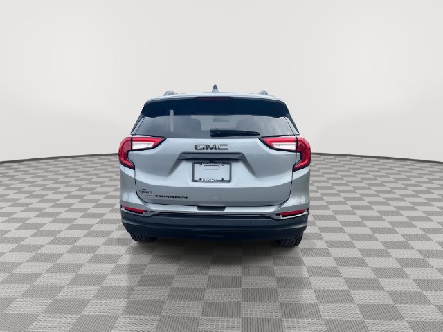 Certified 2024 GMC Terrain SLE w/ Driver Convenience Package FWD image 11