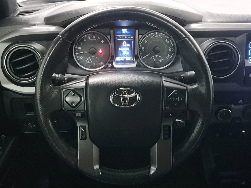 Used 2019 Toyota Tacoma TRD Off-Road image 17
