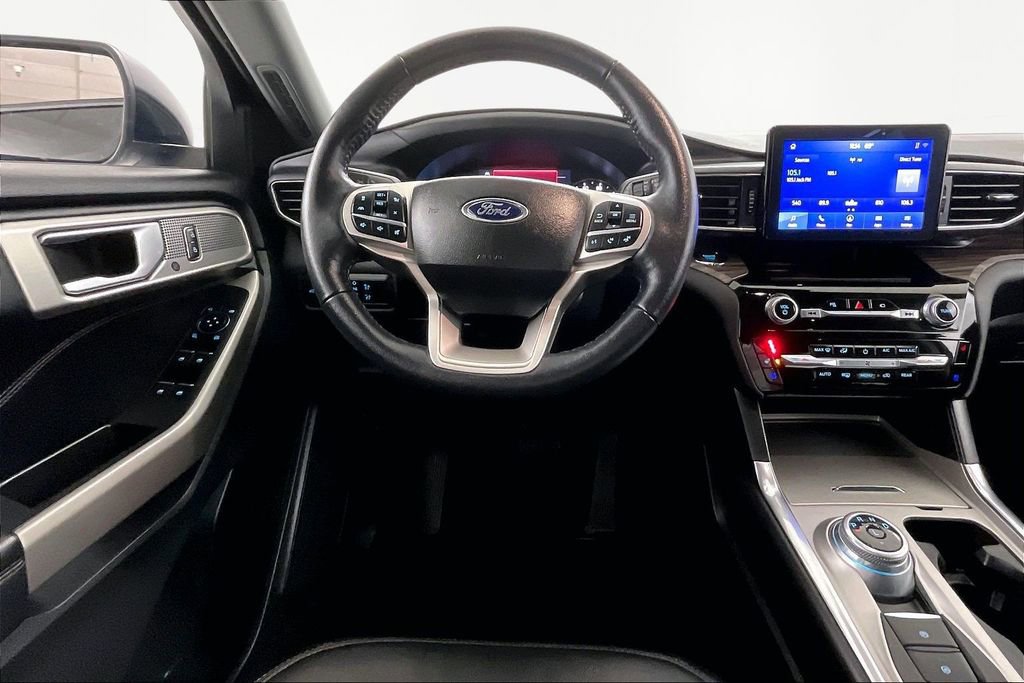 Used 2023 Ford Explorer Limited image 8
