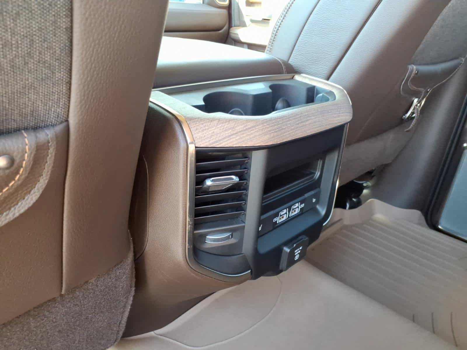 Used 2025 RAM 2500 Limited AWD/4WD image 19