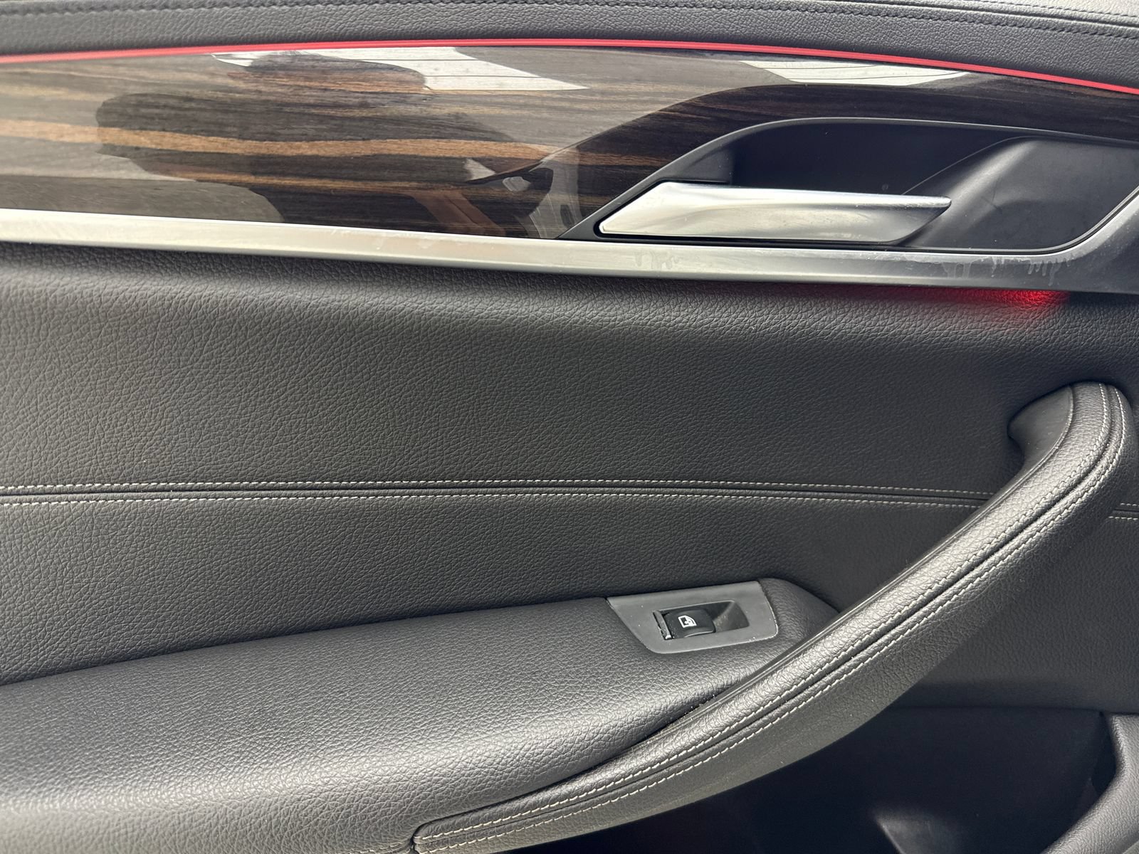 Used 2018 BMW 530i RWD image 38