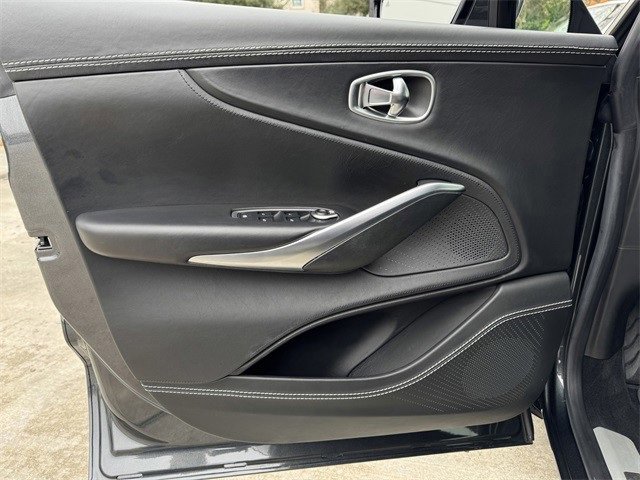 Used 2021 Aston Martin DBX image 21