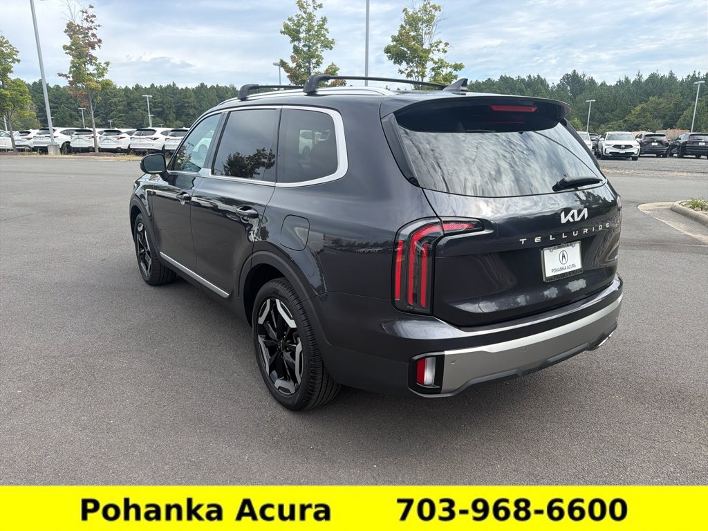 Used 2025 Kia Telluride EX w/ EX Captain's Chair Package AWD/4WD image 5