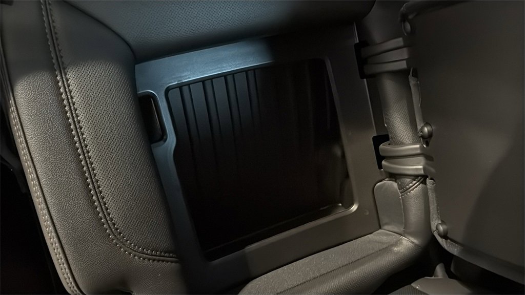 Used 2023 GMC Sierra 1500 AT4 w/ AT4 Preferred Package image 15