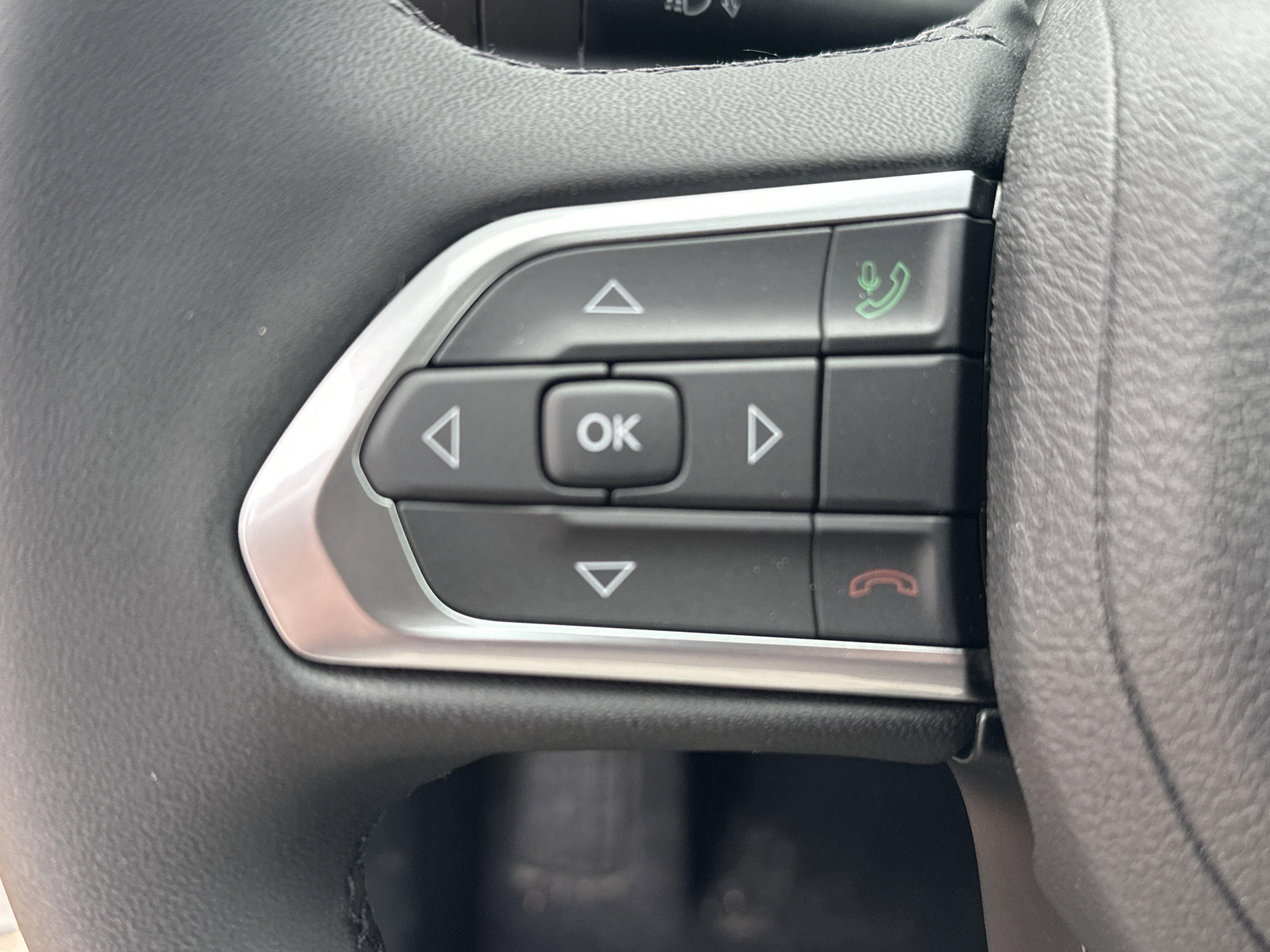 New 2026 Jeep Compass Latitude image 25