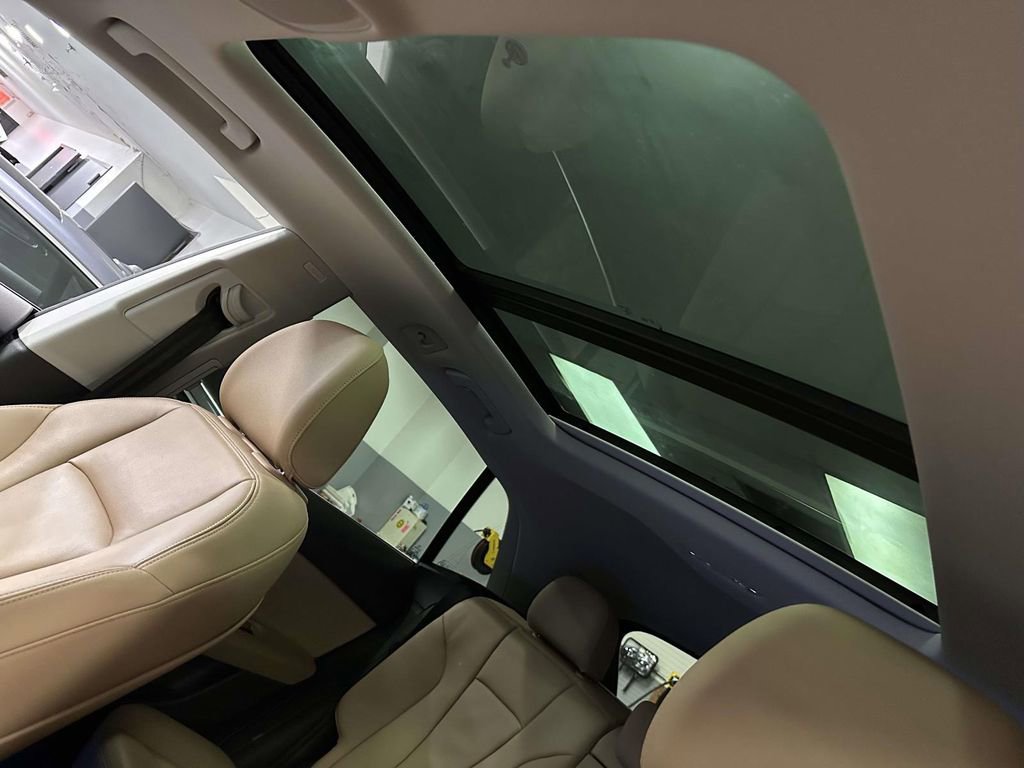 Used 2023 Audi Q8 Premium w/ Convenience Package image 14