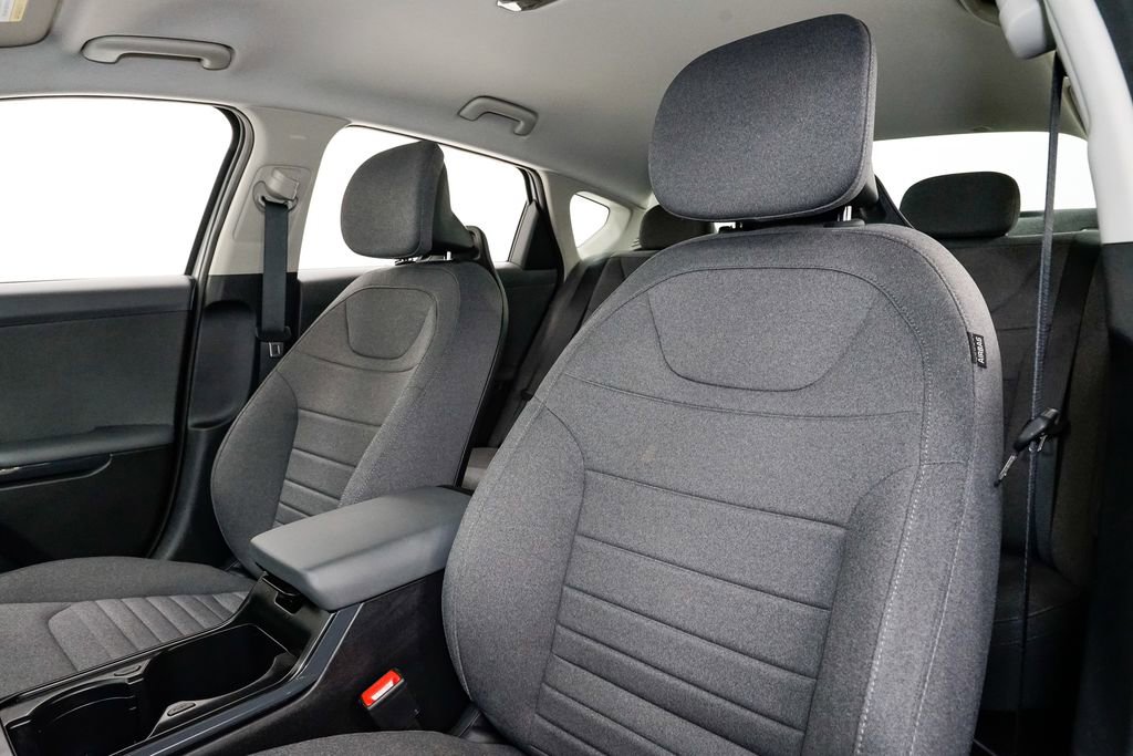 Certified 2025 Kia K4 EX image 9