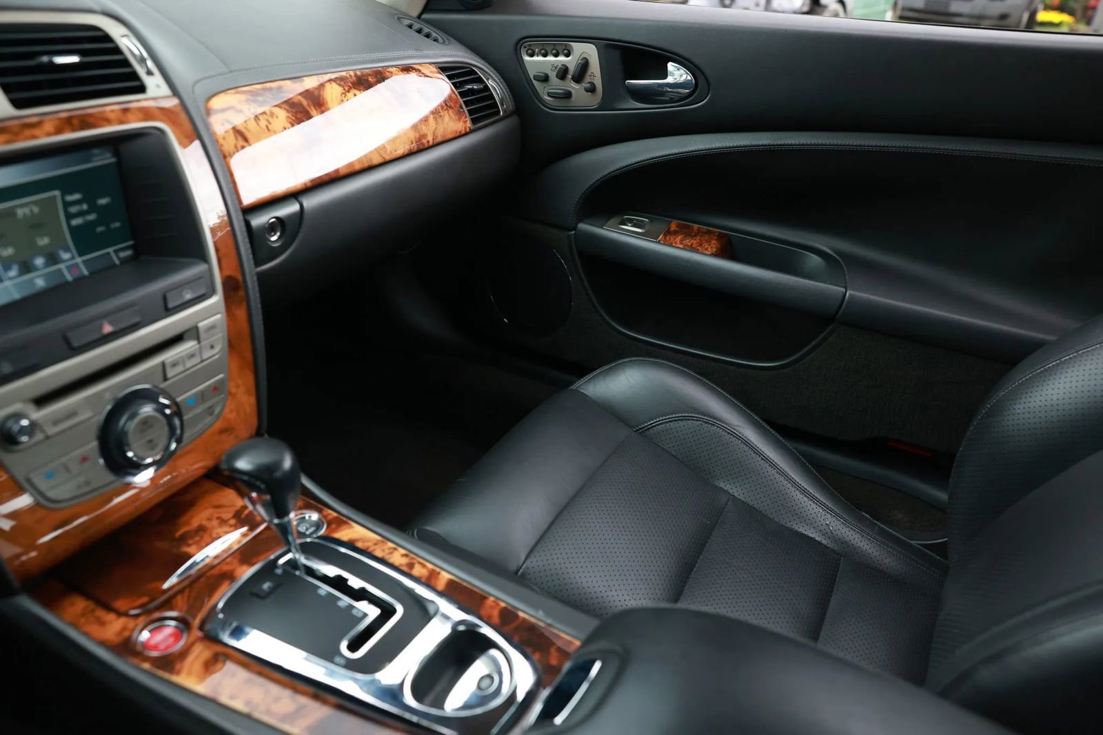 Used 2008 Jaguar XK Coupe image 22