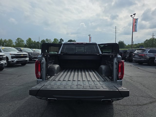 Used 2024 GMC Sierra 1500 AT4 w/ Technology Package AWD/4WD image 13