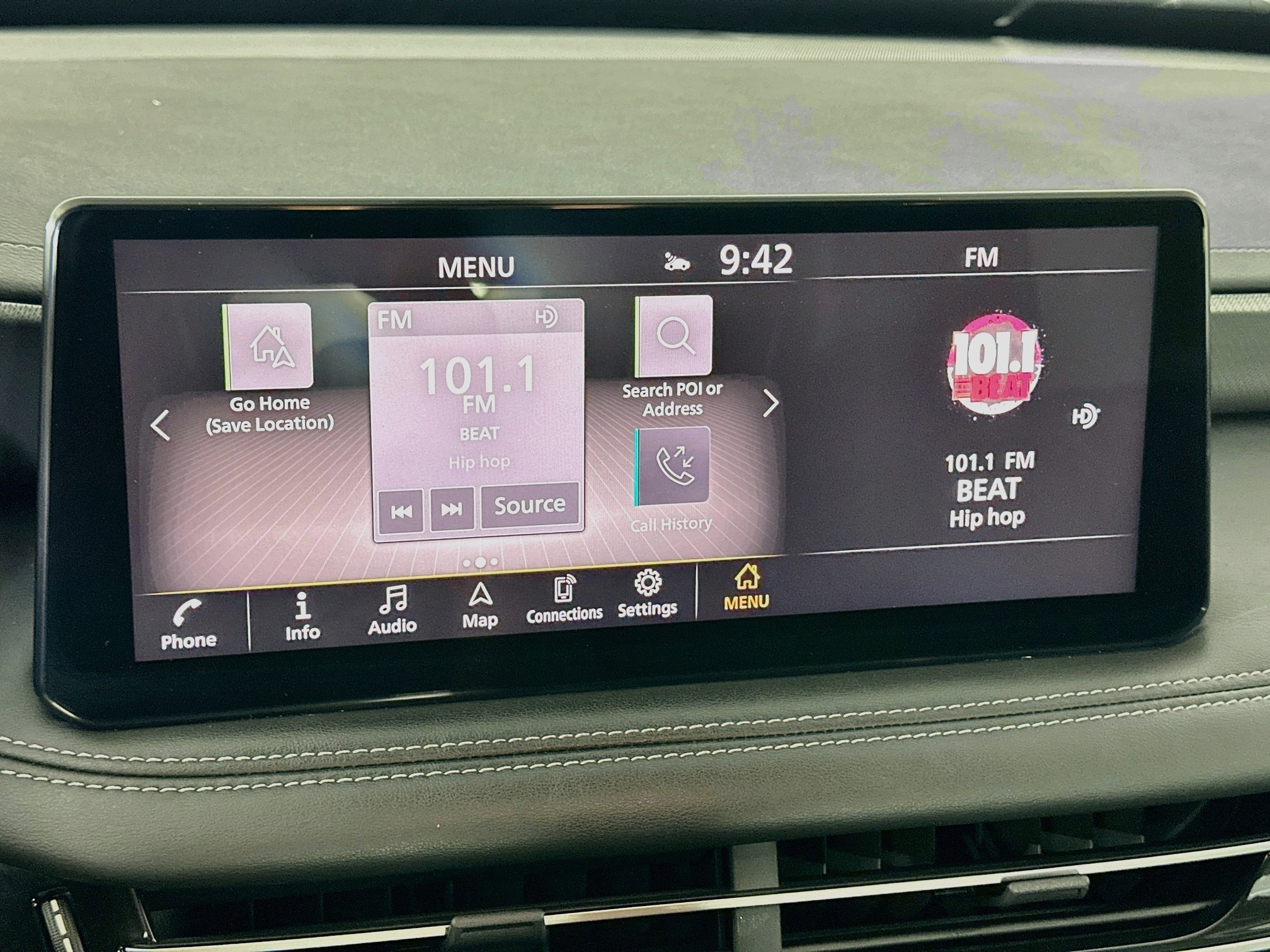 Used 2023 INFINITI QX60 Luxe w/ Performance Audio Package FWD image 21