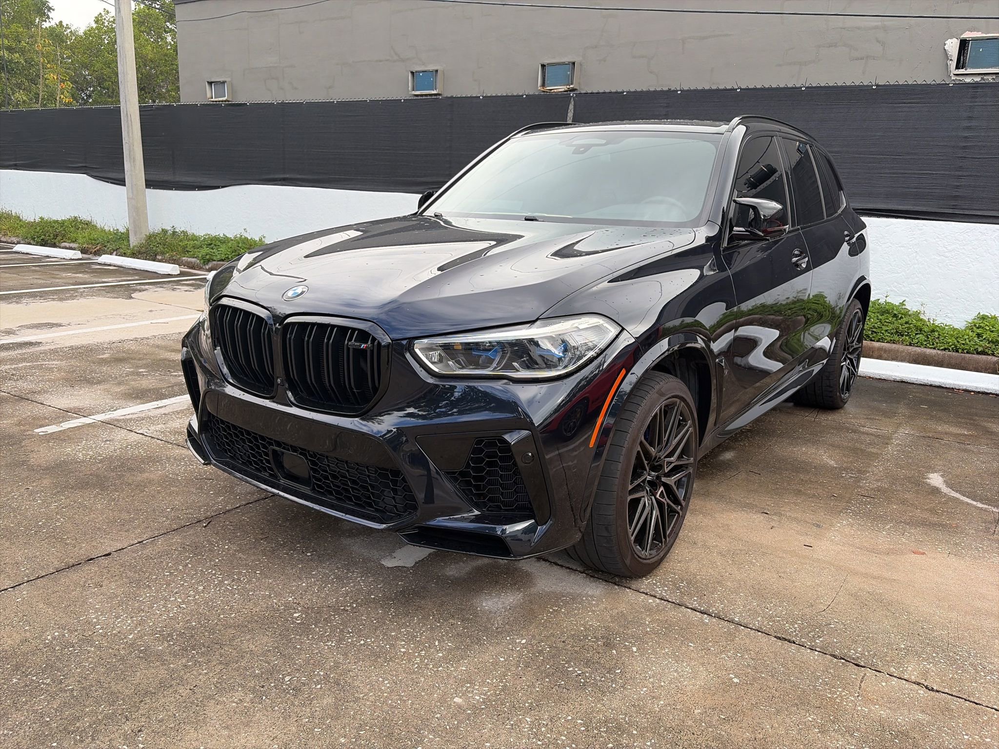 Used 2021 BMW X5 M w/ Competition Package image 2