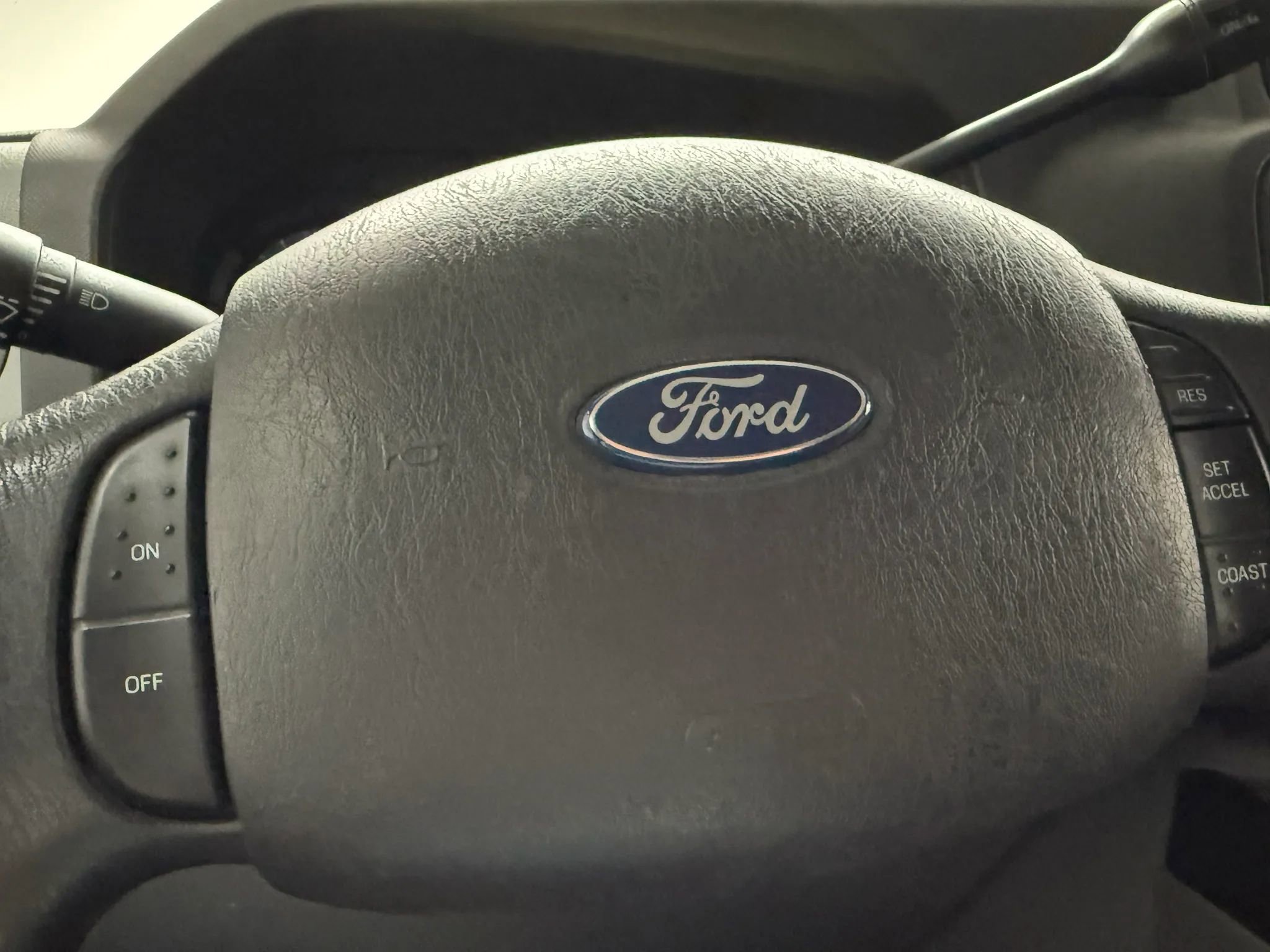 Used 2011 Ford E-150 and Econoline 150 w/ Commercial Cargo Van Pkg RWD image 25