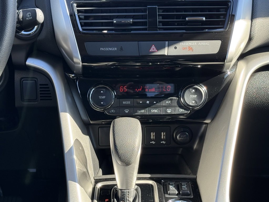 Used 2024 Mitsubishi Eclipse Cross SE image 22