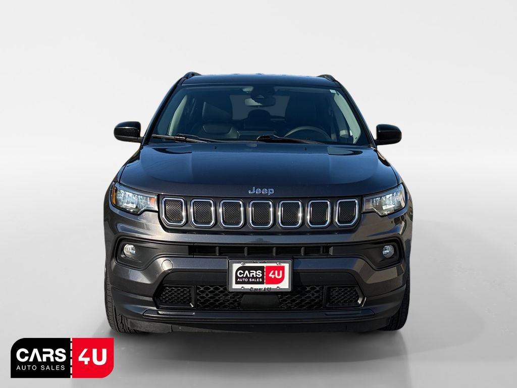 Used 2022 Jeep Compass Latitude FWD image 2