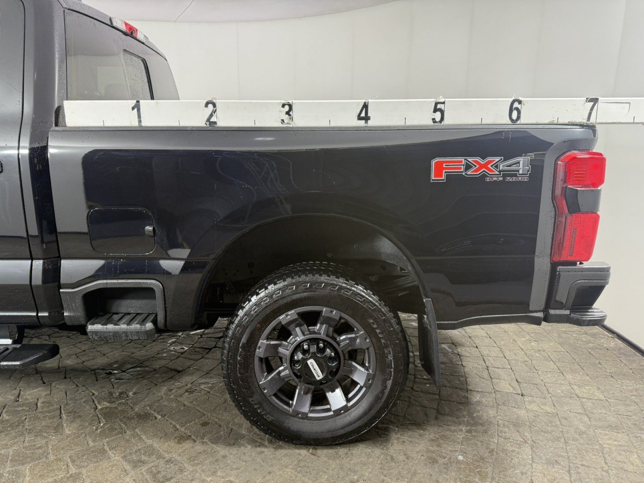 Used 2024 Ford F250 Lariat w/ Lariat Ultimate Package AWD/4WD image 5