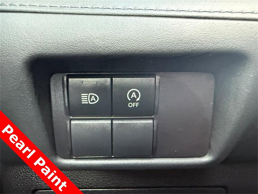 Used 2023 Toyota Highlander L image 29