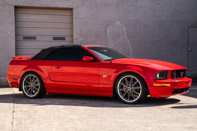 Used 2006 Ford Mustang GT Premium RWD image 31
