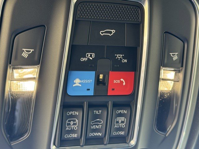 New 2025 Jeep Grand Cherokee Limited image 26